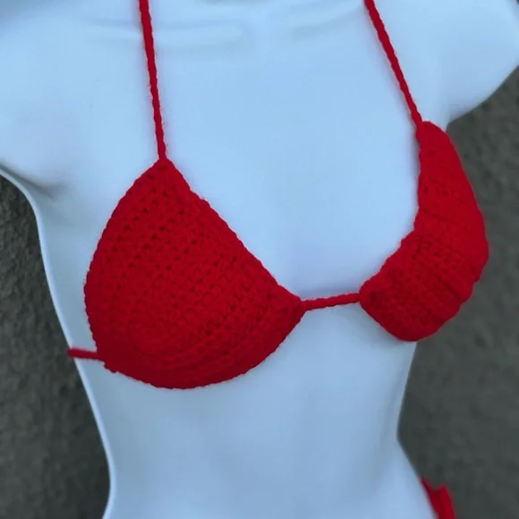 Red Crochet Handmade Bikini Set - Picture 4 of 11